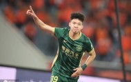 中超最佳阵容：王钰栋双响领跑射手榜 瓦科助泰山脱困