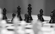 打 “持久战”，直到打出一个新秩序