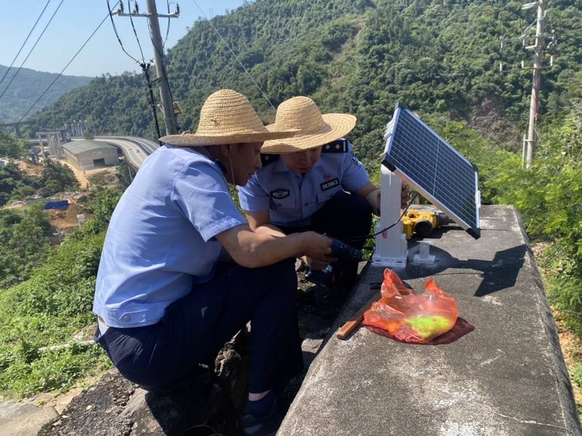 丰顺东所巧借外力织密线路治安防控安全网